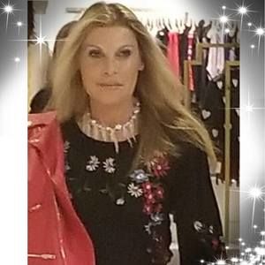 Meet your Posher, Renee